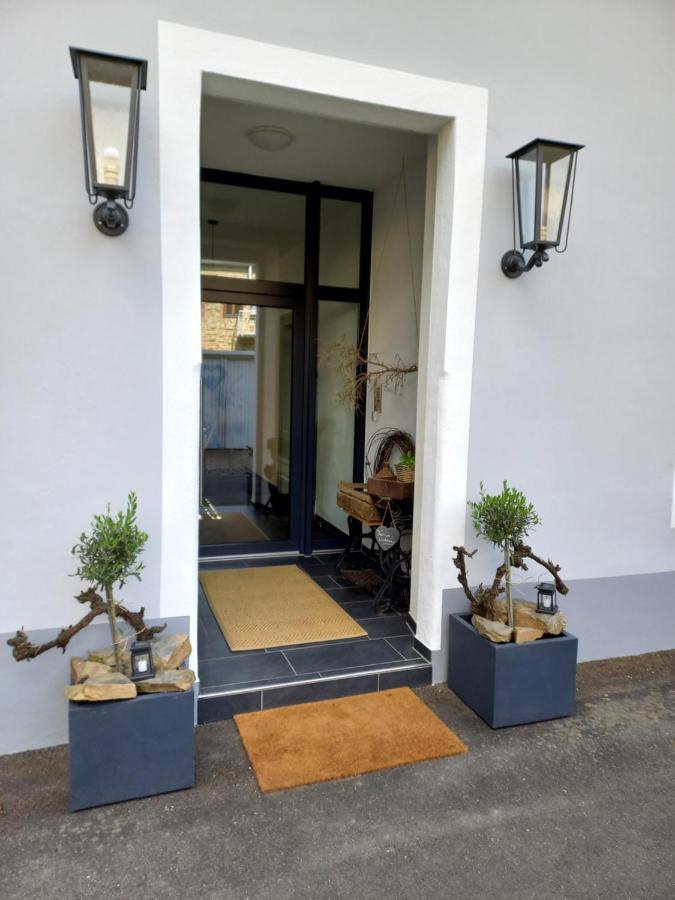 Altes Weingut Weinhaus Rebstock Winningen Exterior foto