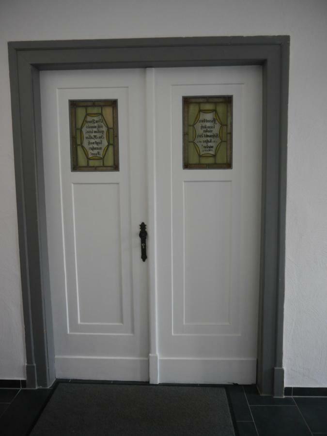 Altes Weingut Weinhaus Rebstock Winningen Exterior foto